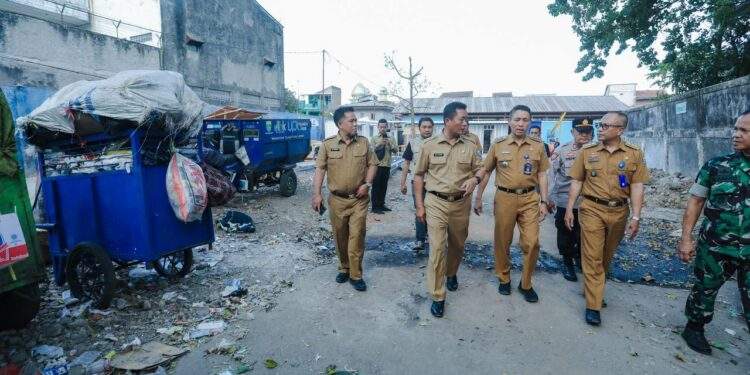Sekda Kota Bandung melaksanakan safari di 3 kecamatan. Foto: Humas Kota Bandung