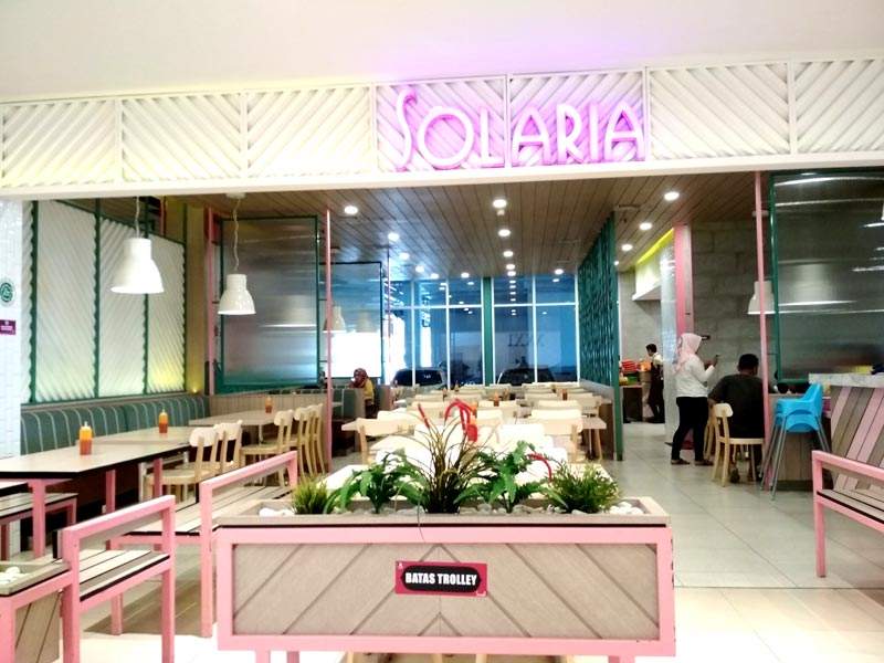 Solaria Cabang Transmart Buah Batu Foto Jurito Sudarmo