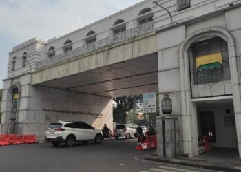 Jembatan Penyeberangan Orang asia afrika kota bandung