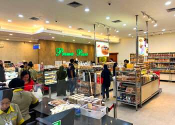 oleh oleh khas bandung: brownies prima rasa bandung