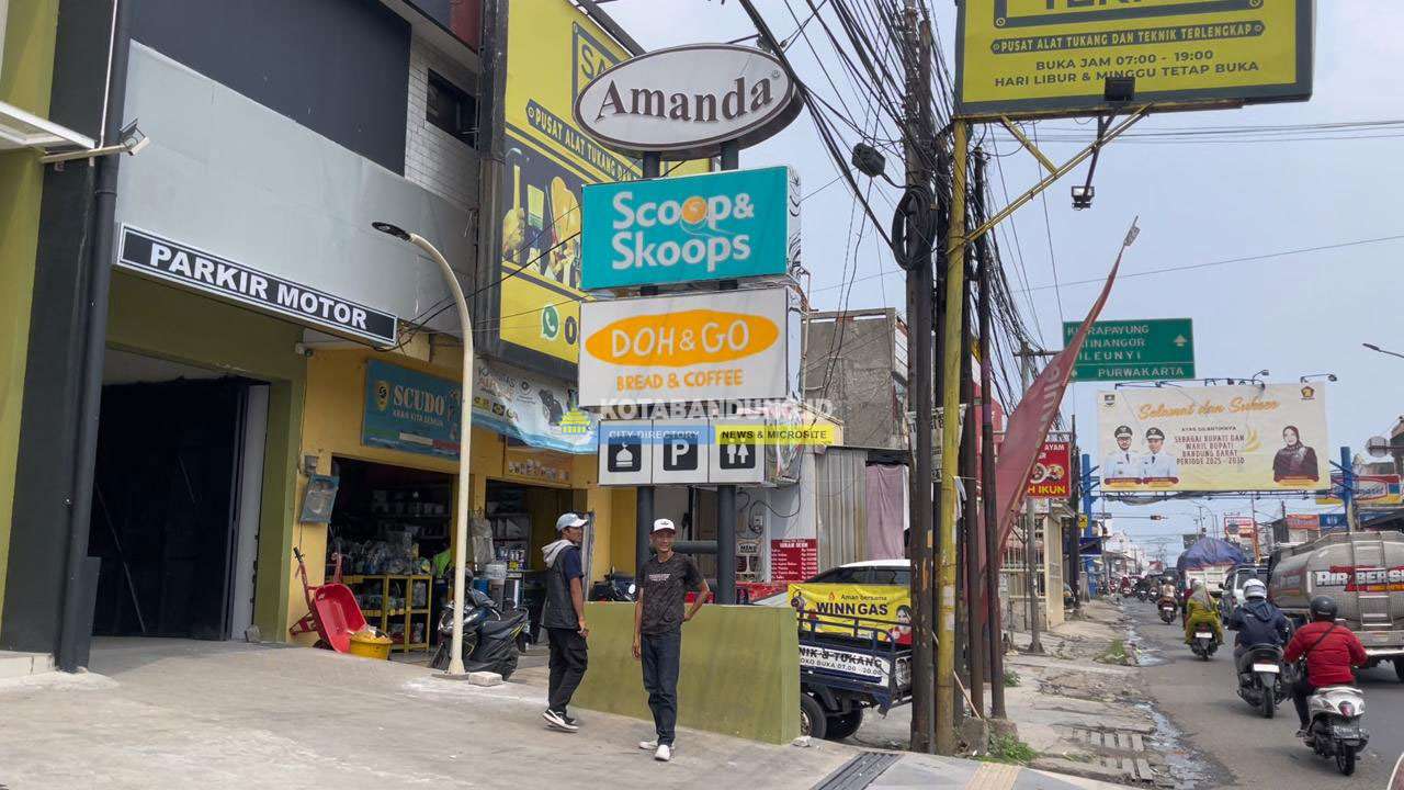 Amanda Brownies Padalarang - Pinggir Jalan Raya Padalarang Cianjur